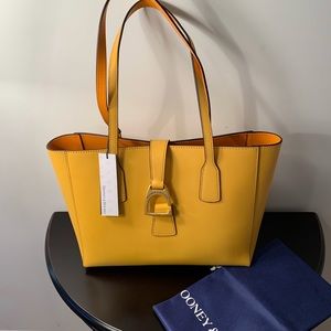 NWT Dooney & Bourke leather Shannon tote